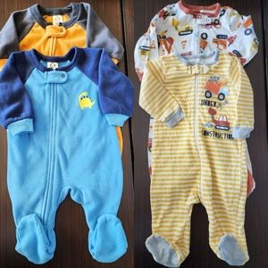 Gerber - 4pc footie/sleeper bundle in size 0-3m